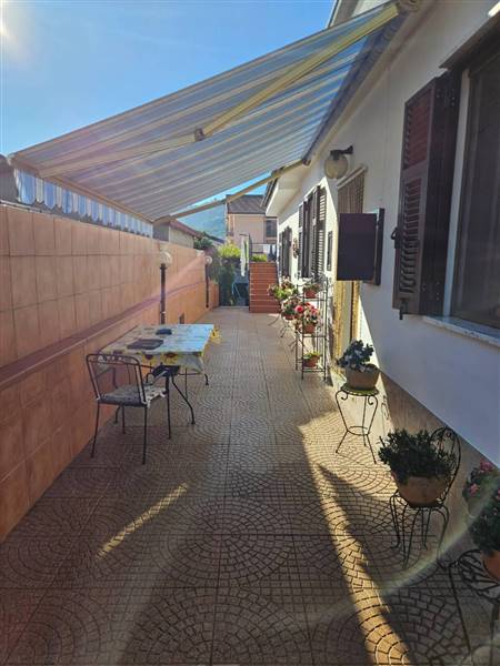 casa indipendente in vendita a Camporosso