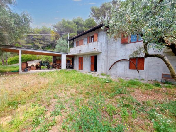 casa indipendente in vendita a Camporosso