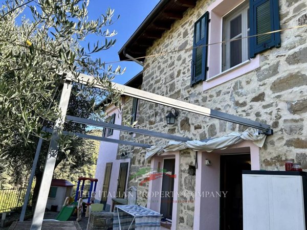casa indipendente in vendita a Camporosso in zona Brunetti