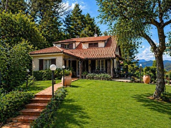 casa indipendente in vendita a Camporosso