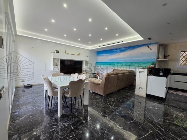 casa indipendente in vendita a Camporosso