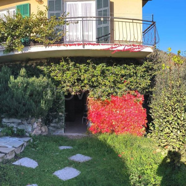 casa indipendente in vendita a Caravonica