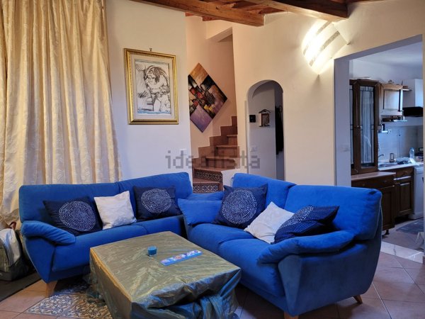 appartamento in vendita a Caravonica