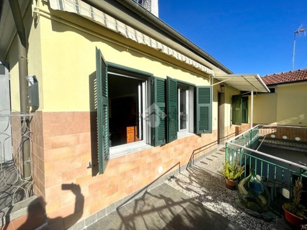 casa semindipendente in vendita a Caravonica