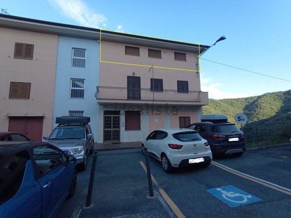 appartamento in vendita a Caravonica