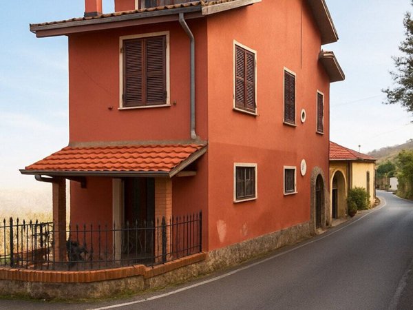 casa indipendente in vendita a Caravonica