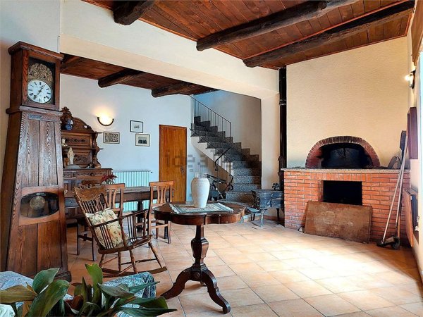 casa indipendente in vendita a Caravonica