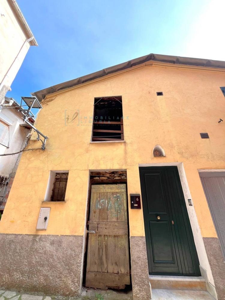 casa indipendente in vendita a Caravonica