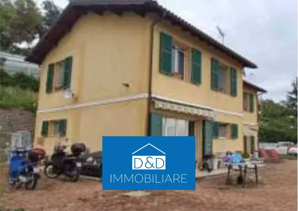 casa indipendente in vendita a Castellaro