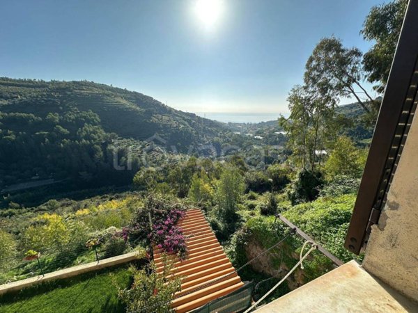 appartamento in vendita a Castellaro