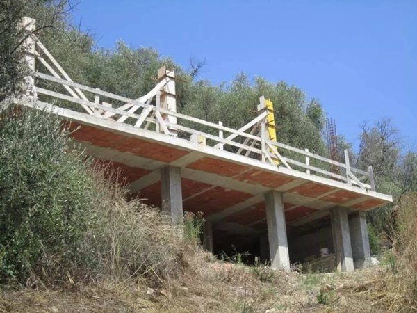 terreno edificabile in vendita a Castellaro
