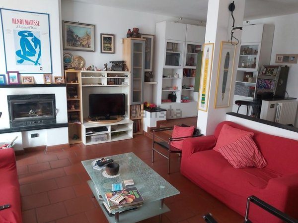 casa indipendente in vendita a Castellaro