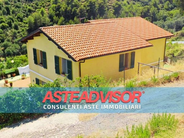 casa indipendente in vendita a Castellaro
