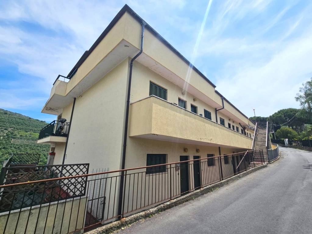 appartamento in vendita a Castellaro
