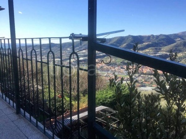 appartamento in vendita a Castellaro