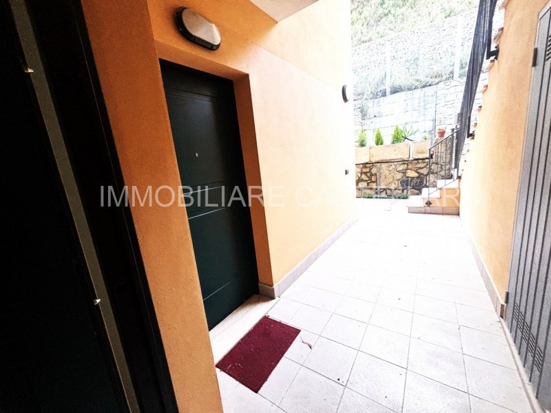 ufficio in vendita a Castellaro