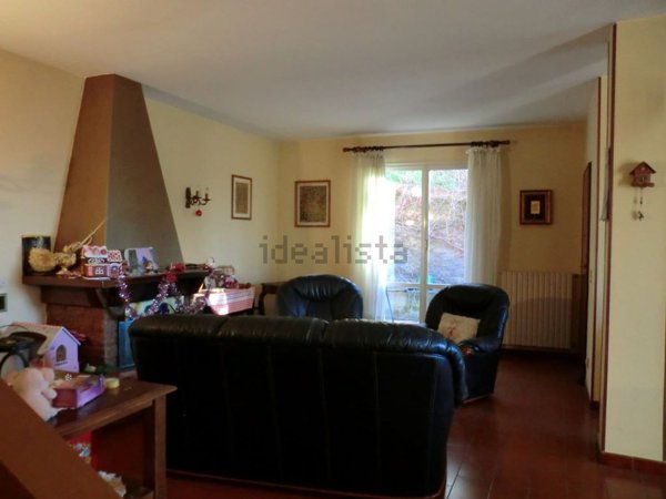 casa indipendente in vendita a Castellaro