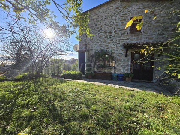 casa indipendente in vendita a Castellaro