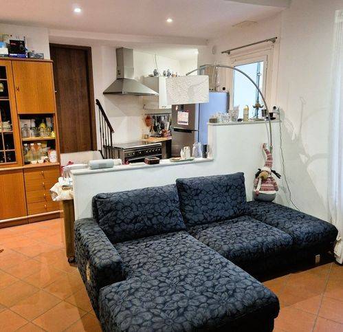 casa indipendente in vendita a Castellaro