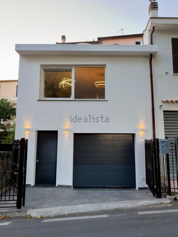 casa indipendente in vendita a Castellaro