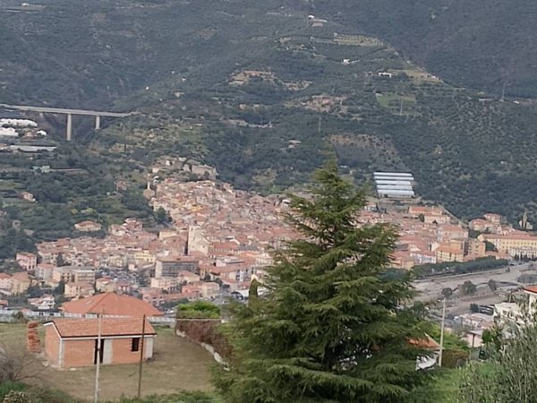 casa indipendente in vendita a Castellaro
