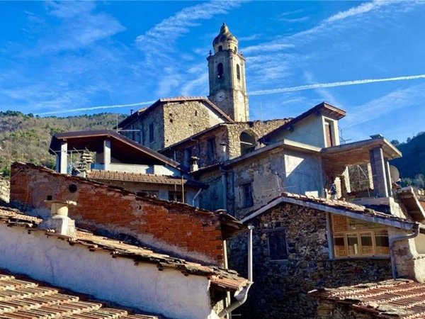 casa indipendente in vendita a Castel Vittorio