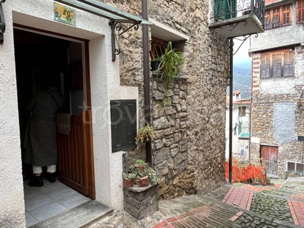 appartamento in vendita a Castel Vittorio