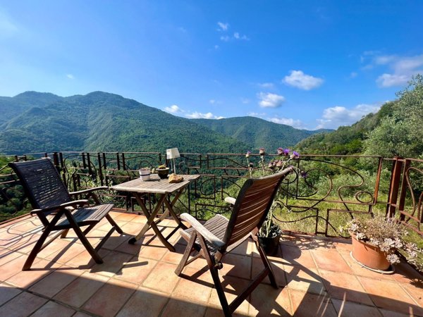 appartamento in vendita a Castel Vittorio