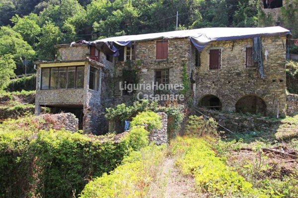 casa indipendente in vendita a Castel Vittorio