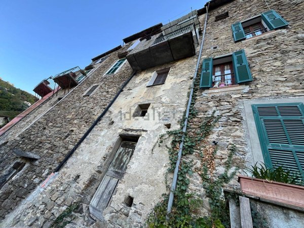 appartamento in vendita a Castel Vittorio