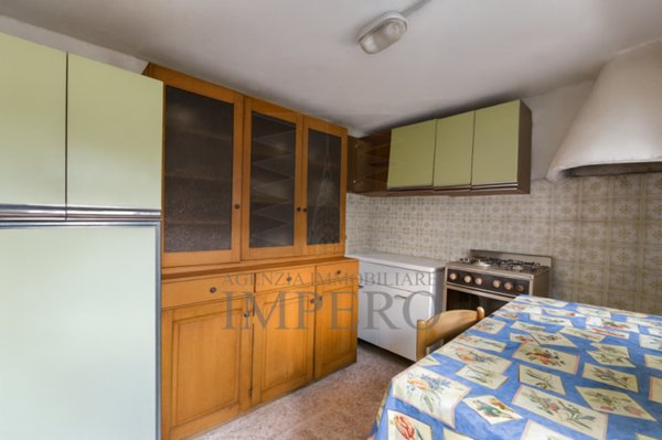 casa indipendente in vendita a Castel Vittorio