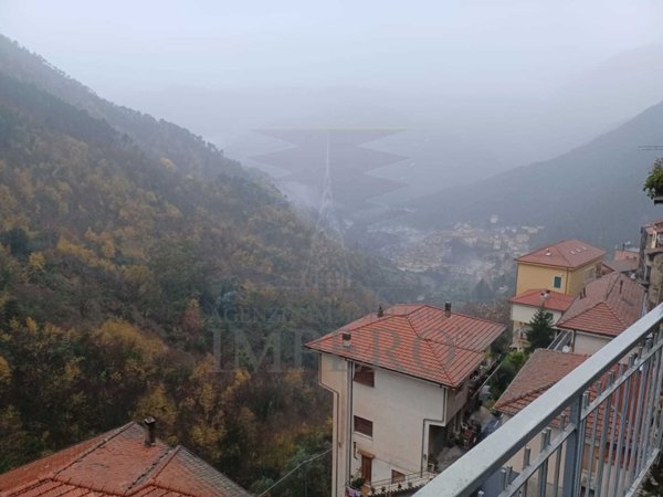 casa indipendente in vendita a Castel Vittorio