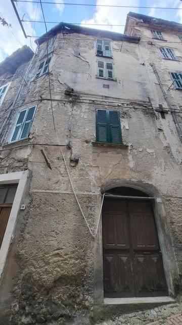 casa semindipendente in vendita a Castel Vittorio