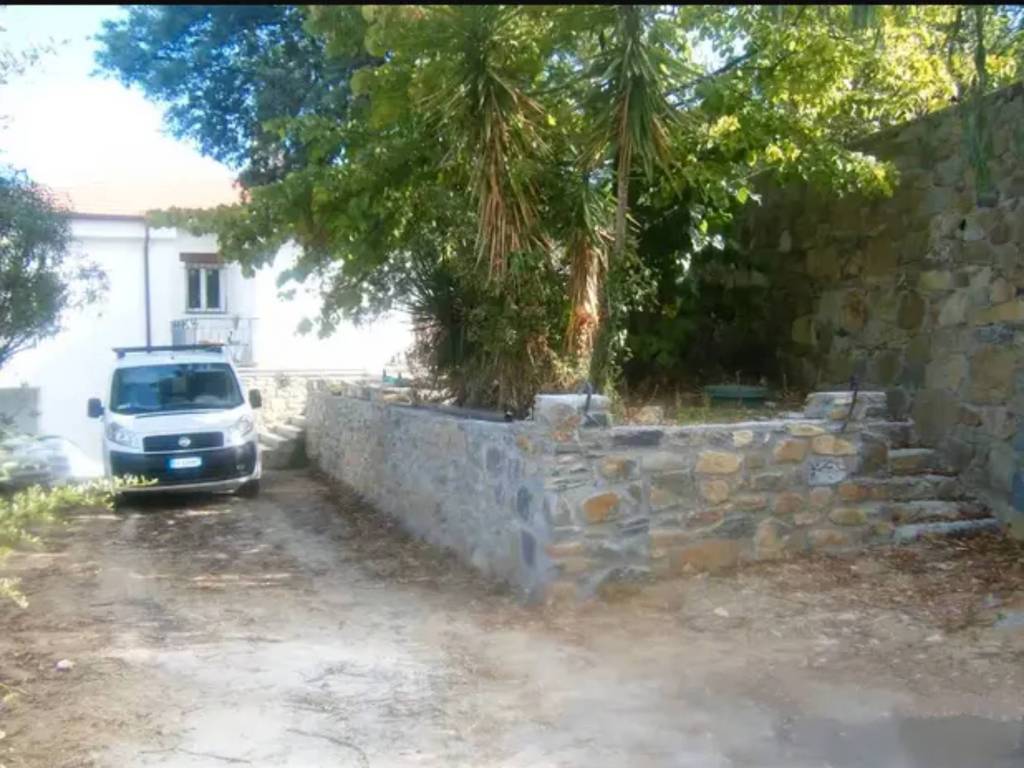 casa indipendente in vendita a Ceriana