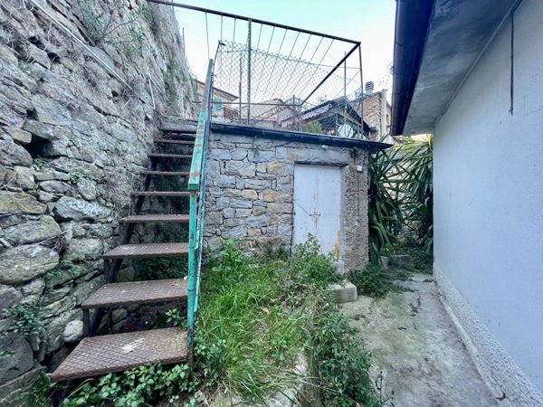 casa indipendente in vendita a Ceriana