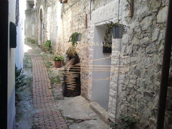 casa indipendente in vendita a Ceriana