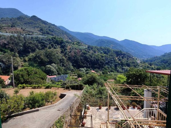 appartamento in vendita a Ceriana