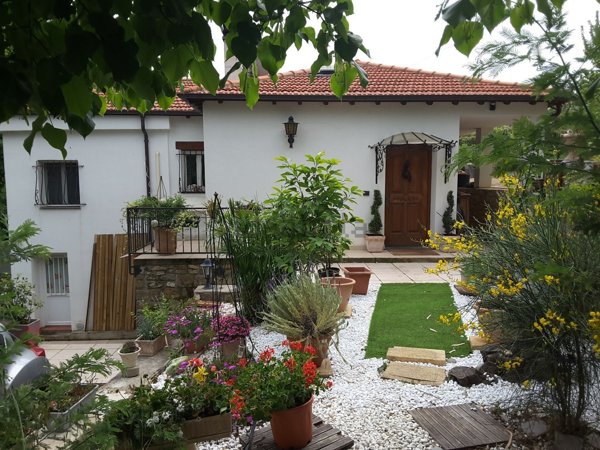 casa indipendente in vendita a Ceriana