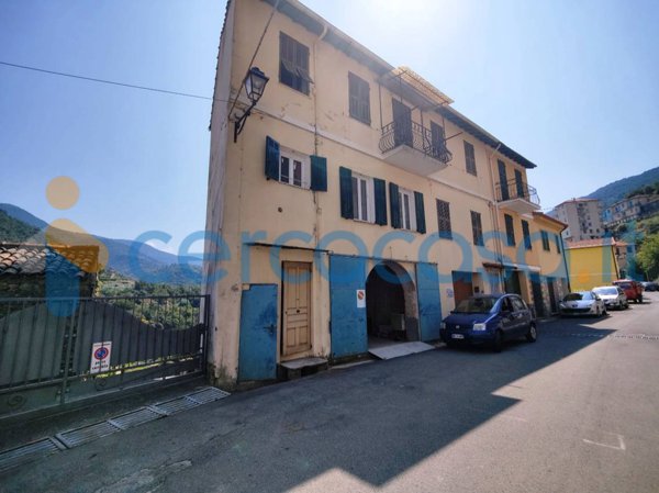 casa indipendente in vendita a Ceriana
