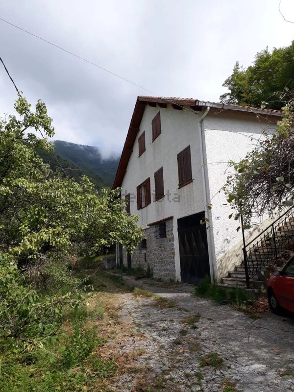 casa indipendente in vendita a Ceriana