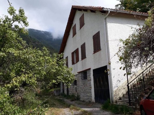 casa indipendente in vendita a Ceriana