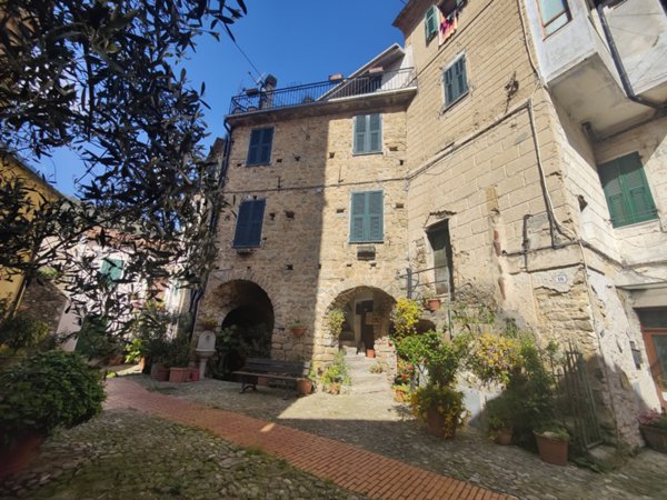 appartamento in vendita a Ceriana