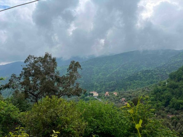 casa indipendente in vendita a Ceriana