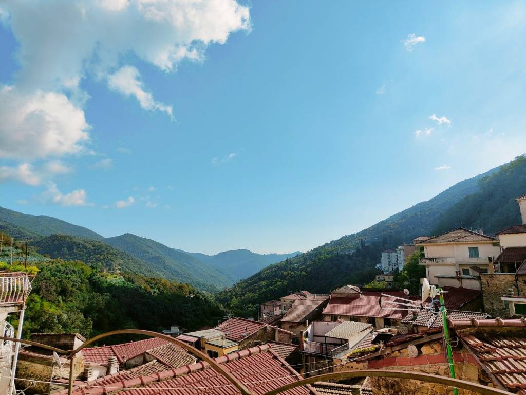 casa indipendente in vendita a Ceriana
