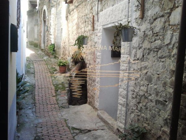 casa indipendente in vendita a Ceriana