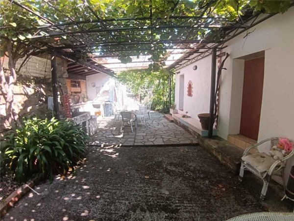 casa indipendente in vendita a Ceriana