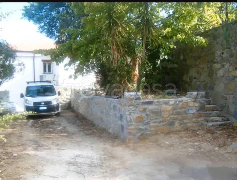 casa indipendente in vendita a Ceriana