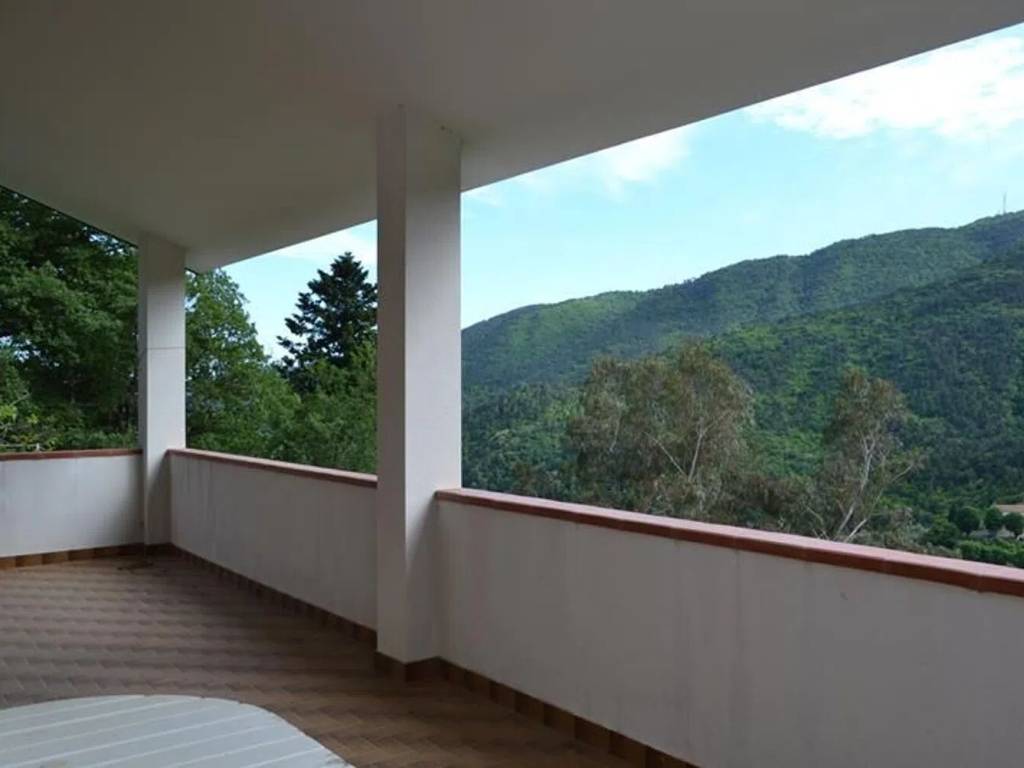 casa indipendente in vendita a Ceriana