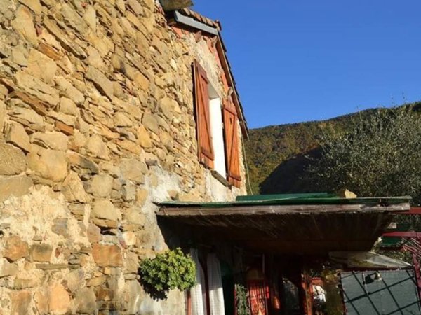 casa indipendente in vendita a Ceriana