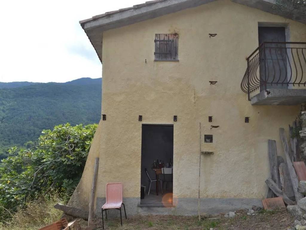casa indipendente in vendita a Ceriana